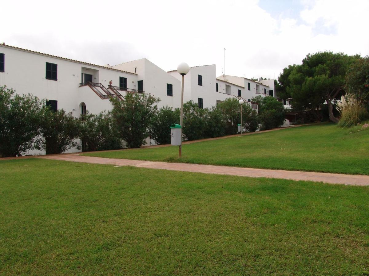Apartamentos Sol Isla Ареналь-д'эн-Кастель Экстерьер фото